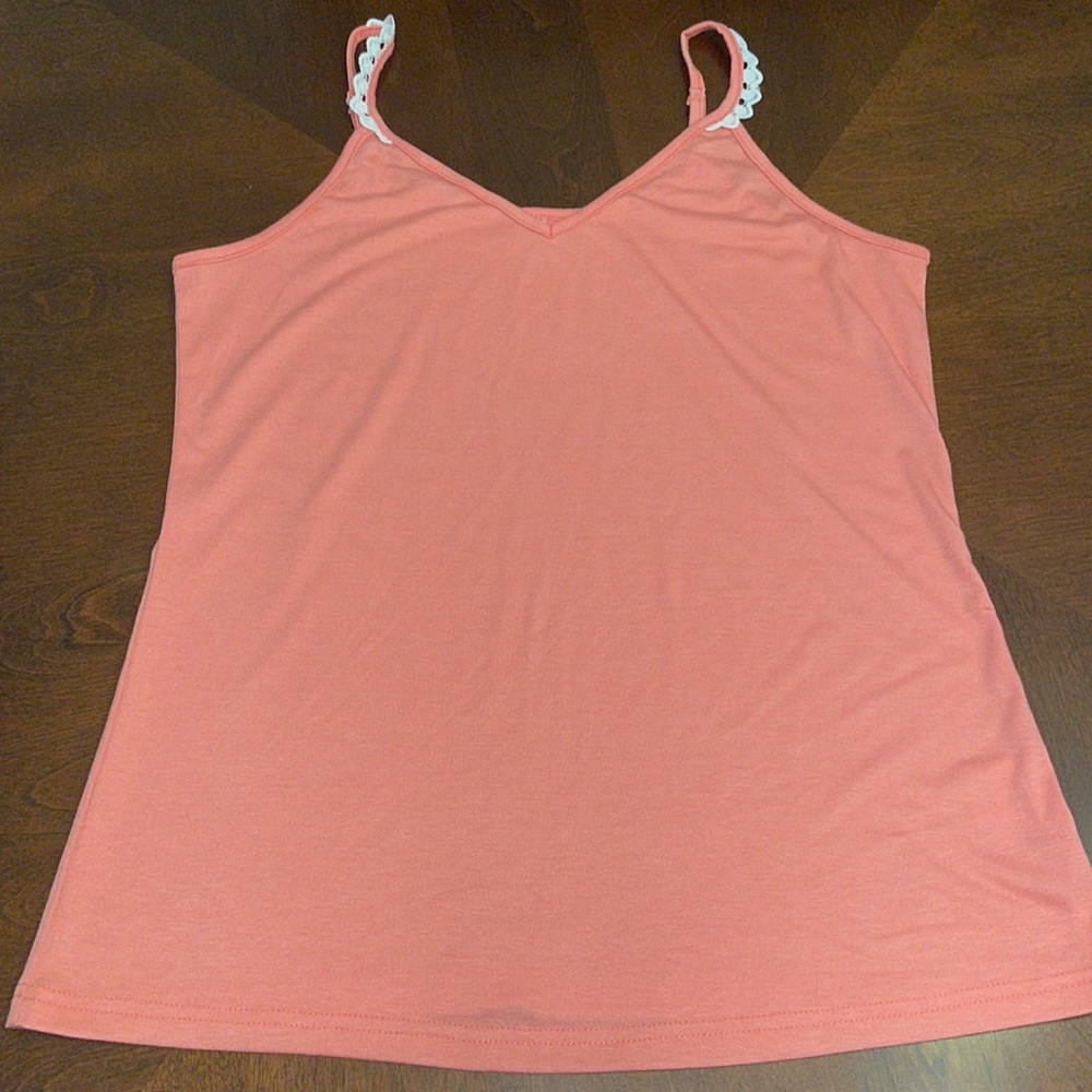 Coral tank with white crochet detail straps, Women’s M